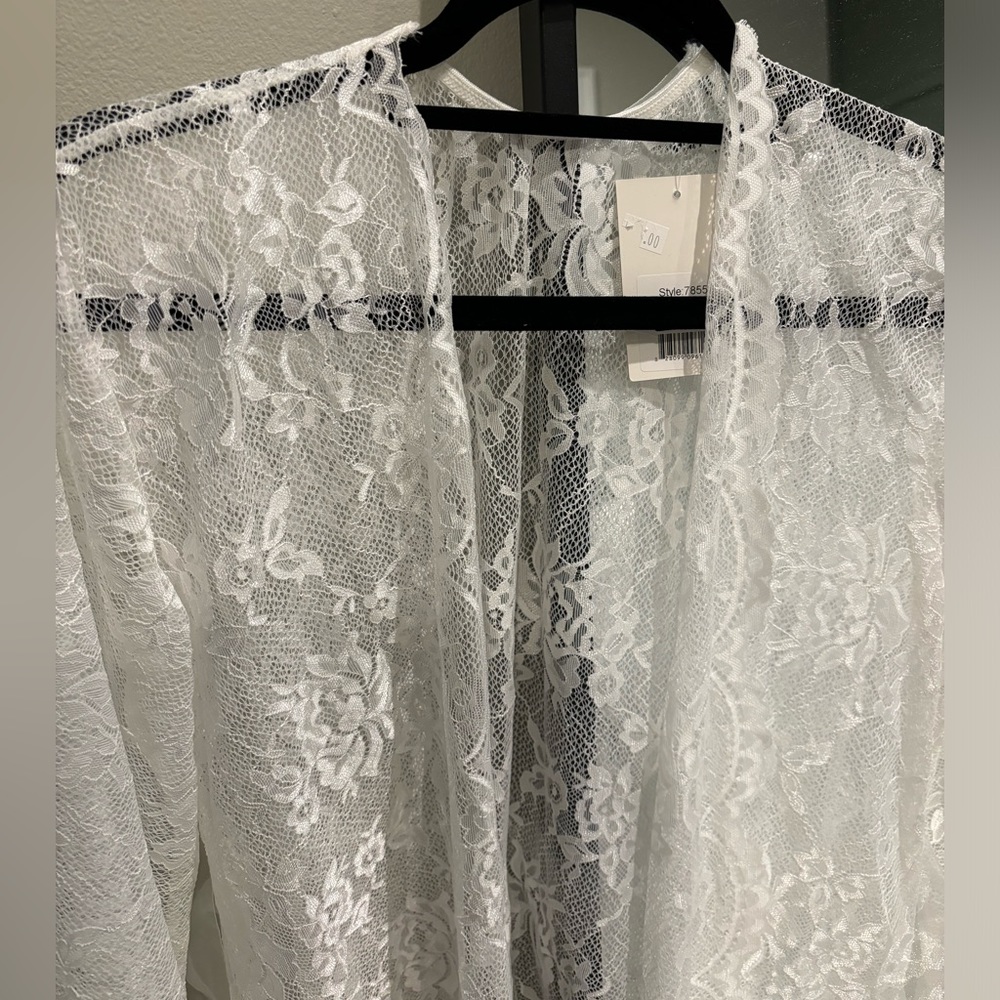 Sheer Lace White Robe - Picture 4 of 6